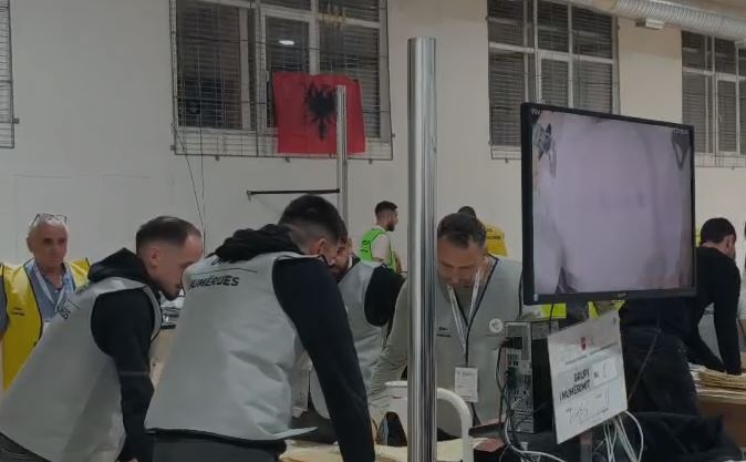 Zgjedhjet/ Numërimi drejt fundit, PS mbron 82 mandate, PD 52